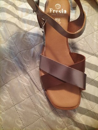 Sandalias de cuero me  ha costado 60€