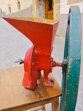 MOLINO ANTIGUO PARA GRANO