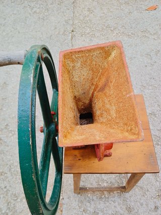 MOLINO ANTIGUO PARA GRANO