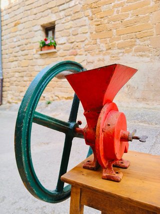 MOLINO ANTIGUO PARA GRANO