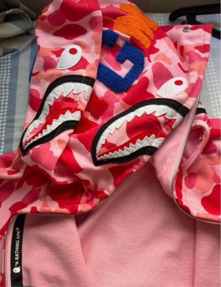 A Bathing Ape (BAPE) Shark Hoodie – ORIGINAL – Tal