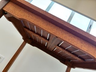 Mesa de madera de teca