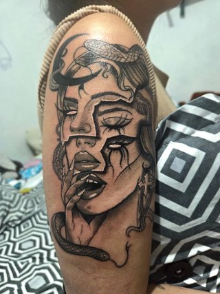 Tatuajes & tatuador a domicilio.