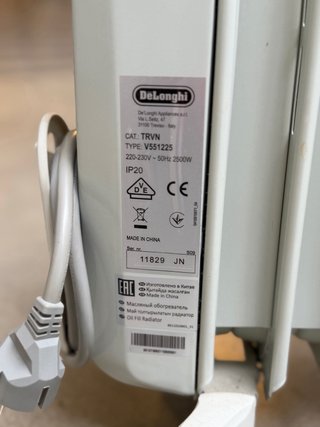 Radiador DeLonghi 2500W Beige