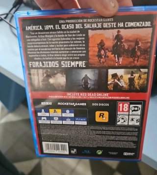 PS4 + Controller + Red Dead Redemption 2