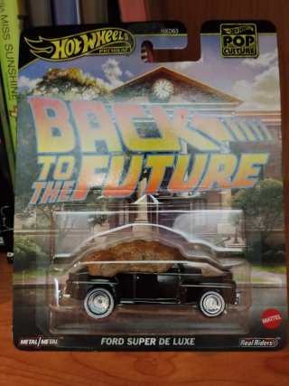 Coche Hot Wheels Back to the Future Ford Super De