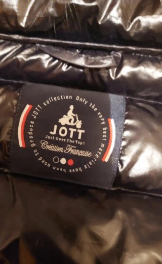 Plumífero JOTT Luxe Laqué Negro Talla xl