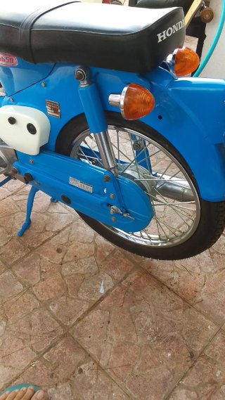 Honda C50 Azul