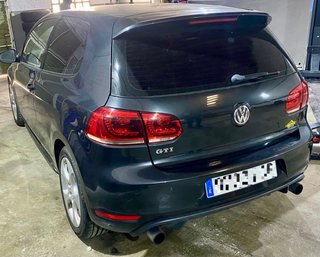 Volkswagen Golf GTI