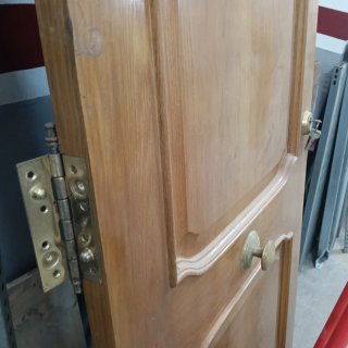Puerta blindada madera