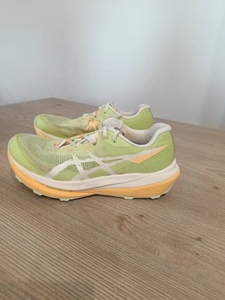 Asics Fujispeed Trail-Running
