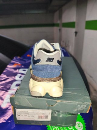 Zapatillas New Balance 9060 Azul Beige