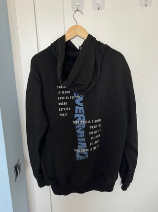 Pack de ropa: camisetas, pantalón y sudaderas