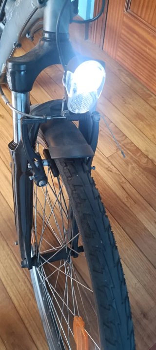 Bicicleta eléctrica B'twin con Dos baterías y carg