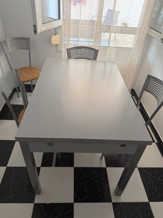 Mesa y 6 Sillas