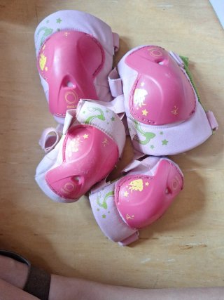 Rodilleras y coderas infantiles rosas