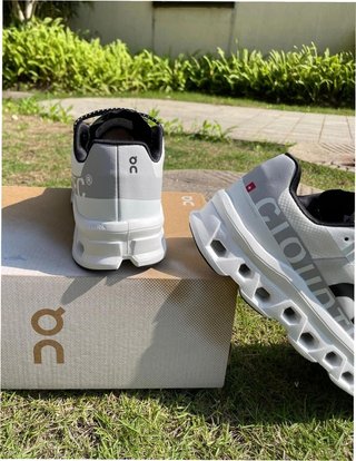 Zapatillas On Cloudmonster Blancas EU39