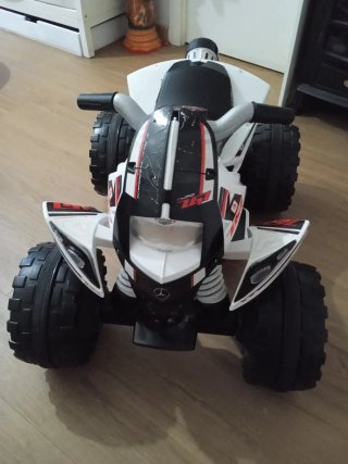 Moto batteria  Infantil Mercedes-Benz