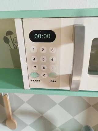 Cocinita de madera infantil