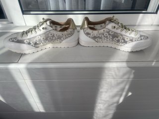 Zapatillas Happy Monkey Malla Flores Blancas