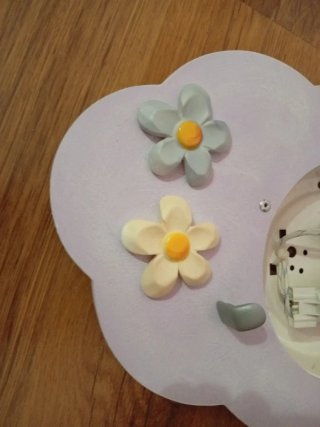 Lámpara infantil con flores