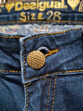 Pantalones vaqueros Desigual Talla 28