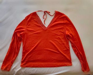 Camiseta naranja manga larga encaje