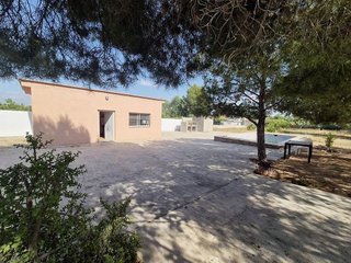 Chalet en venta en Urbanizaciones en Llíria