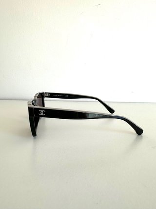 Gafas de sol Chanel negras y marrones