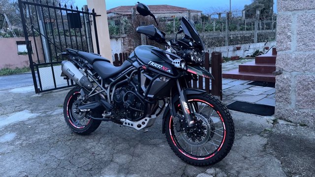Triumph Tiger 800 XCA Trail