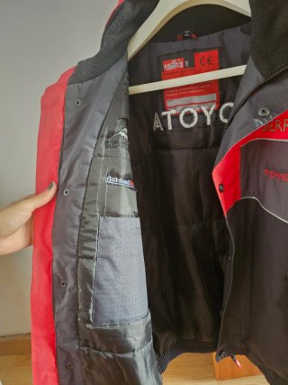 Chaqueta Toyota