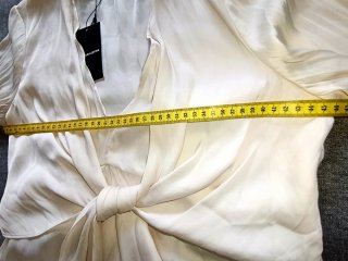 Blusa Sfera elegante beige talla S