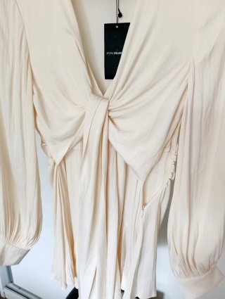 Blusa Sfera elegante beige talla S