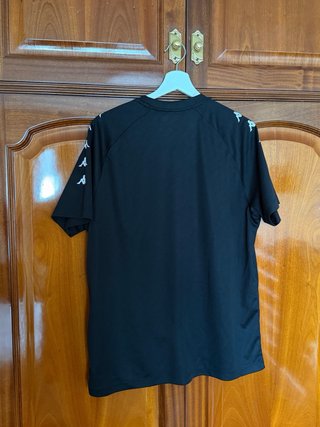 Camiseta deportiva Kappa negra