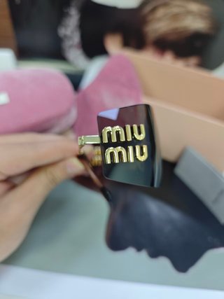 Gafas de sol Miu Miu Marrón y Dorado