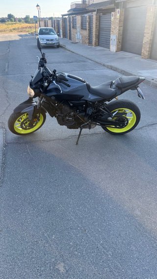 Yamaha MT-07 ABS A2 2017 Gris/Amarillo
