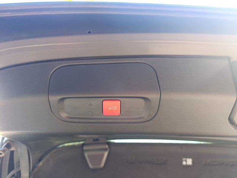 Peugeot 408 2023, foto 30