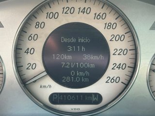 Mercedes-Benz E270 2003