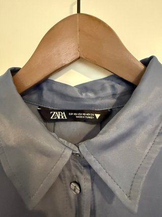 Camisa Zara azul tamanho XS