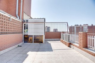 Piso en venta en Les Planes en Hospitalet de Llobregat, L´