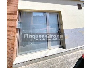 Local comercial en alquiler en Eixample Sud – Migdia en Girona