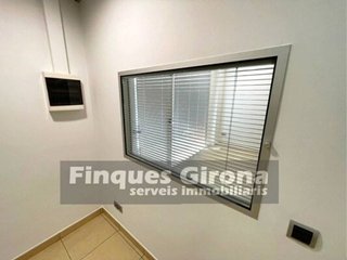 Local comercial en alquiler en Eixample Sud – Migdia en Girona