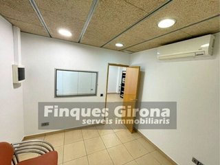 Local comercial en alquiler en Eixample Sud – Migdia en Girona