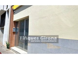 Local comercial en alquiler en Eixample Sud – Migdia en Girona