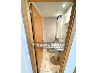 Local comercial en alquiler en Eixample Sud – Migdia en Girona