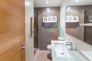 Piso en alquiler en Milán - Pumarín - Teatinos en Oviedo