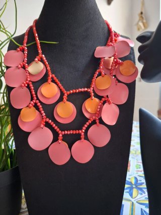 Collana rosa e arancio con perline