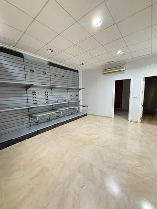 Local comercial en alquiler en Centro en Valdepeñas