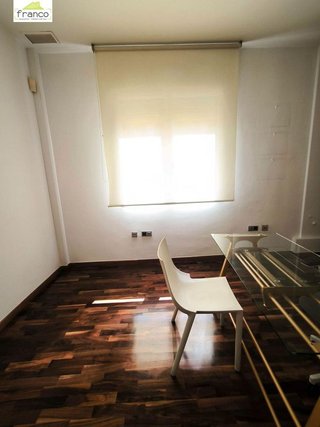 Oficina en alquiler en Centro en Murcia