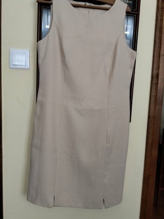 Vestido beige mujer